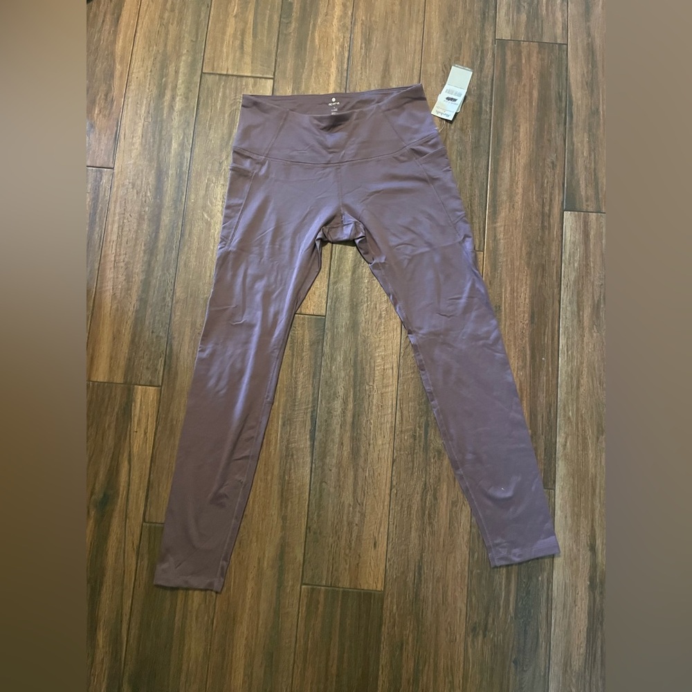 Apana leggings size Large color purple